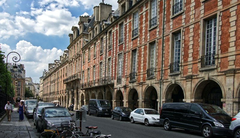 Street in Place des Vosges