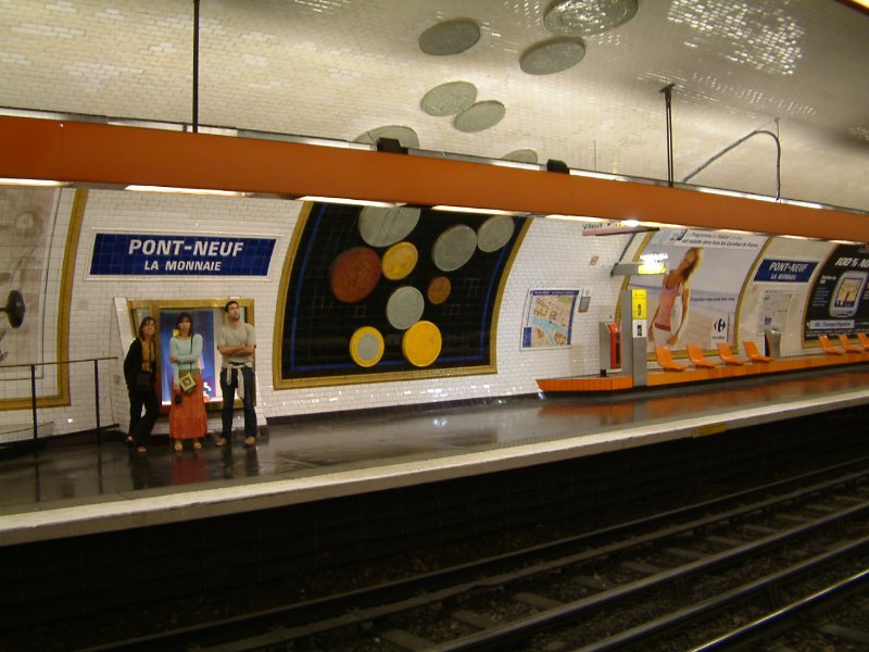 Passengers at Pont Neuf Metro Station