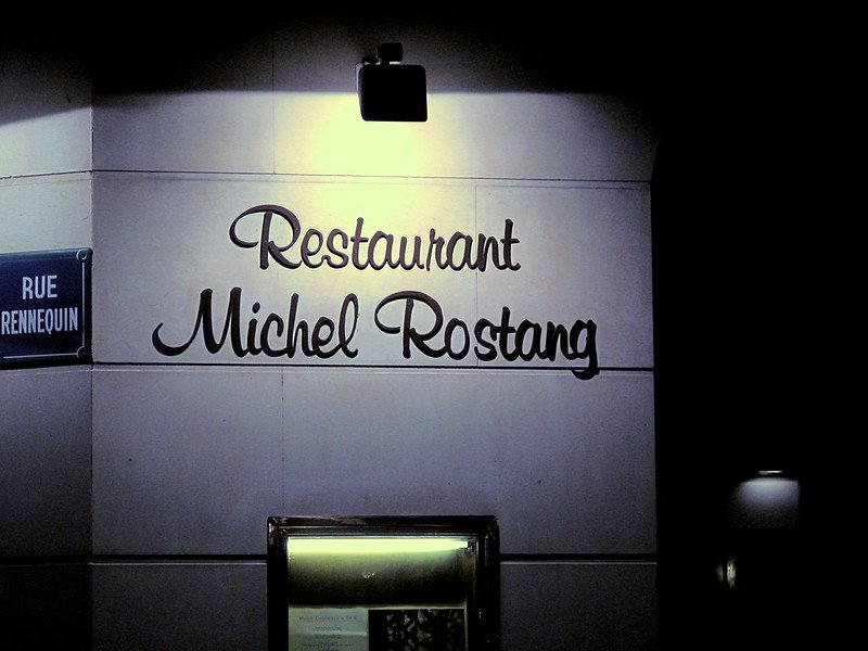 Restaurant Michel Rostang Light and Sign