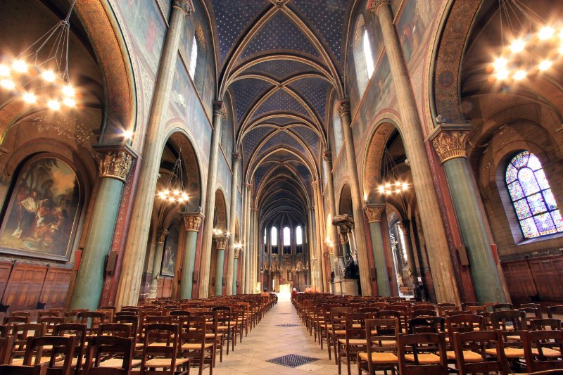 Interior architecture of Saint-Germain-des-Prés