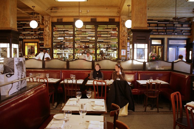 Brasserie Balthazar Interior