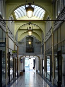 Galerie de la Madeleine Stores