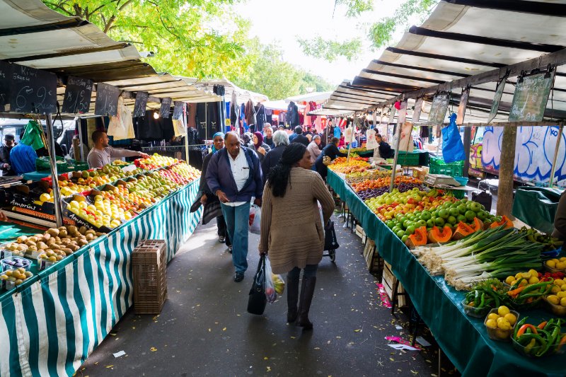 Marché Belleville Stalls