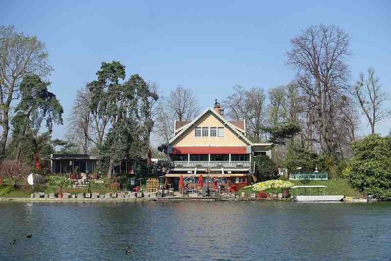 Panorama view of Le Chalet des Iles