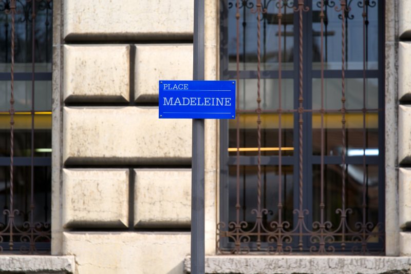 Blue sign at Place de la Madeleine