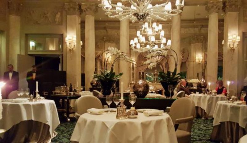 Dinning area at Restaurant Le Pré Catelan