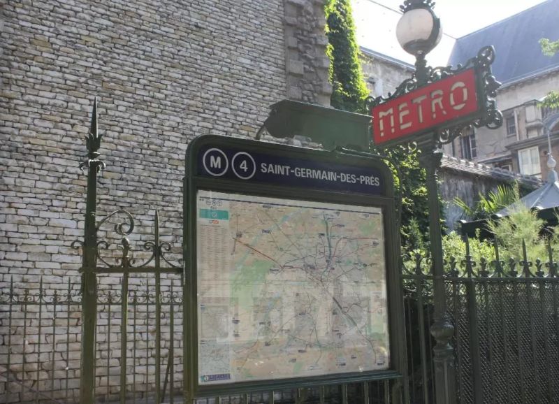 Saint Germain des Près Metro Station