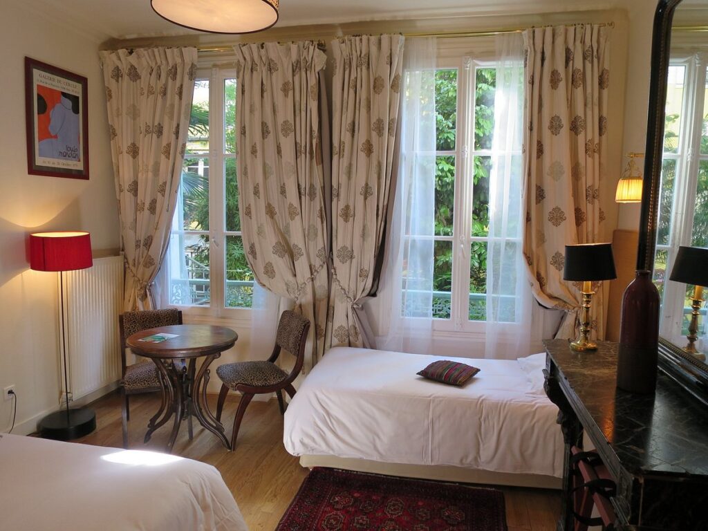 At Hôtel Eldorado Paris, guests can expect comfortable and quality beds that help ensure a good night's sleep. 