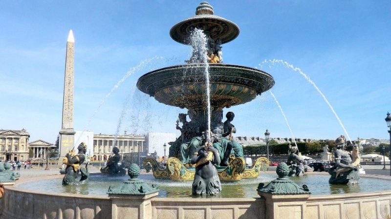 Place de la Concorde Fountain