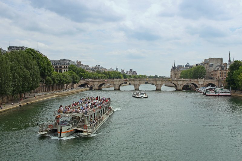 River Seine Boat Tour