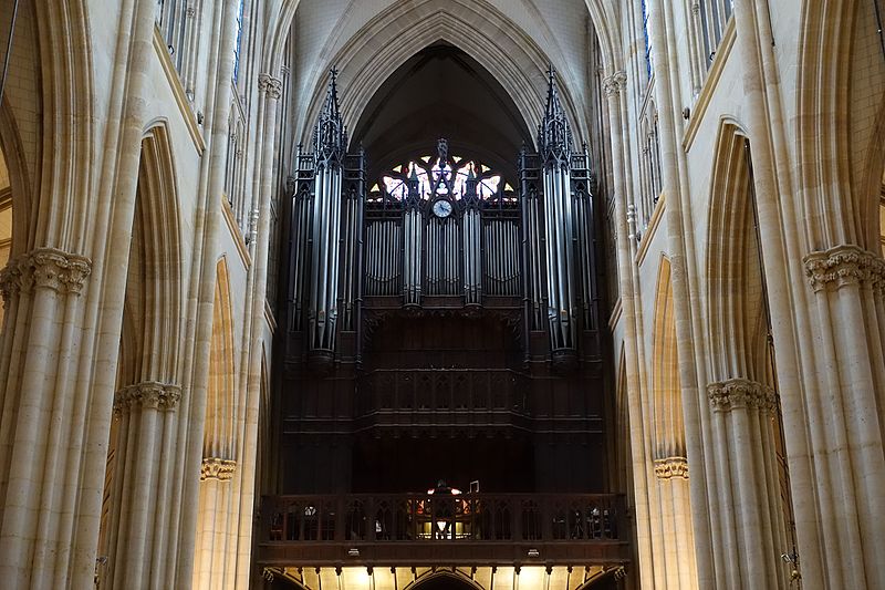 Organ at Basilique Sainte-Clotilde