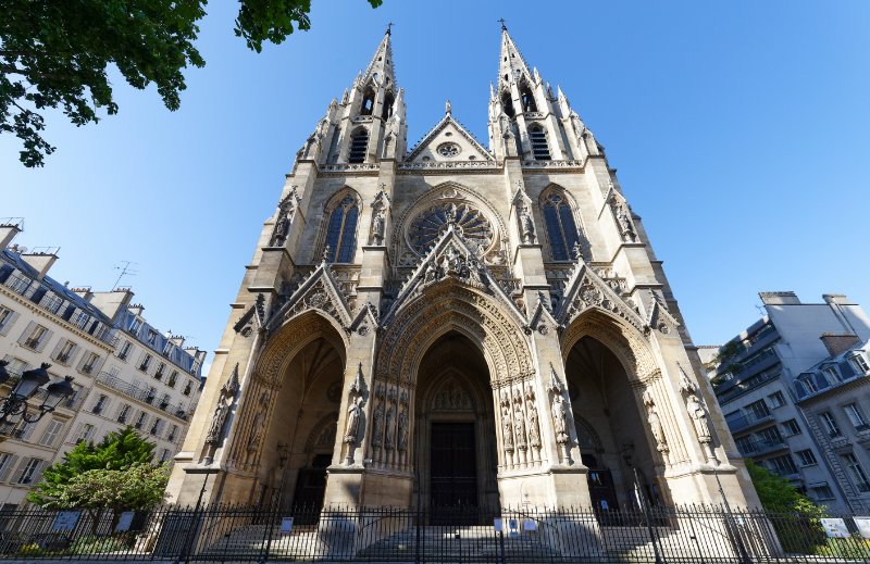 Sainte-Clotilde Basilica Architecture