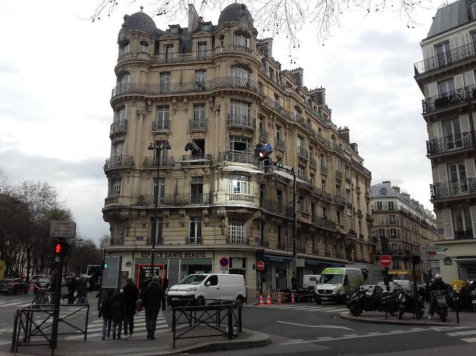Édicule Guimard of the Villiers station