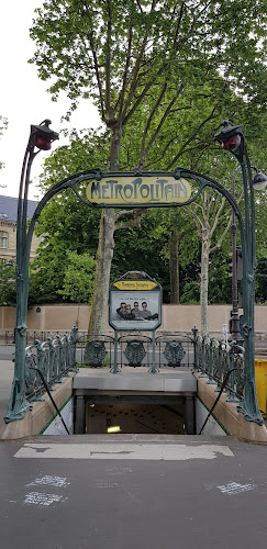 Édicule Guimard of the Chardon-Lagache station
