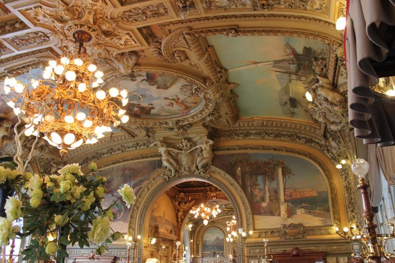 Le Train Bleu Interior Paintings