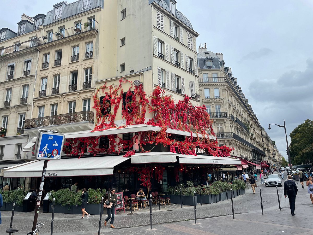 Rue Montorgueil is a charming pedestrian street in the heart of Paris, located in the 1st and 2nd arrondissements.