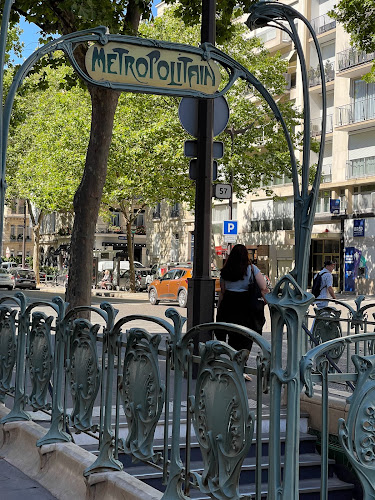 Édicule Guimard of the Boissière station
