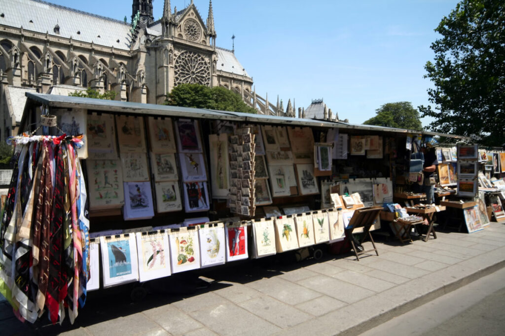 Tourist shop on Seine River, Paris