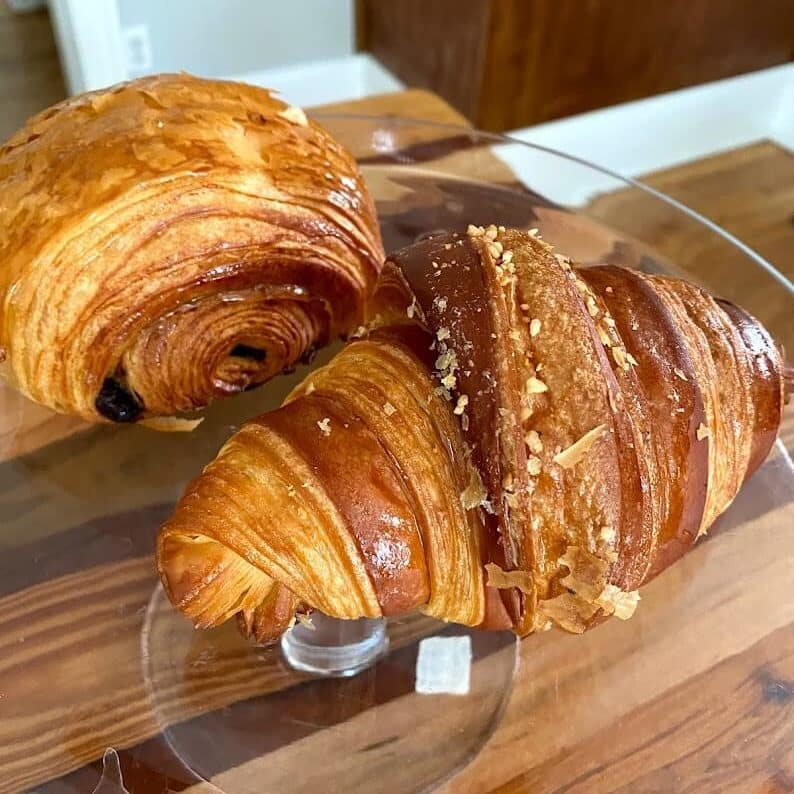 Pistachio croissant