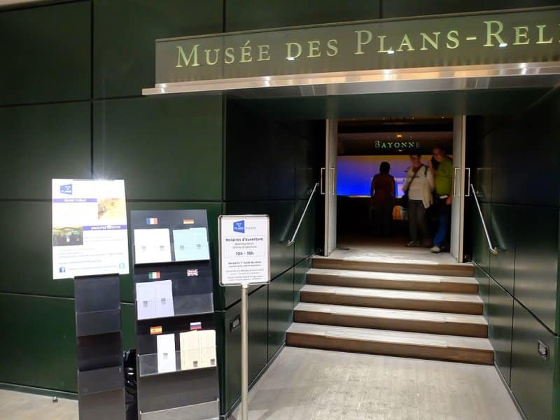 The entrance of The Musée des Plans-Reliefs