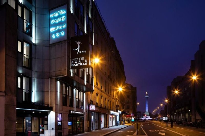 Hotel Paris Bastille; best hotels near Place de la Bastille