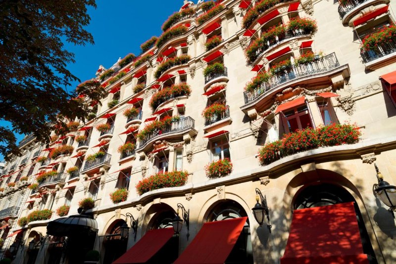 Hotel Plaza Athénée Building