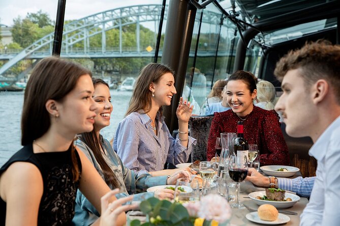 Bateaux Parisiens Seine River Lunch Cruise with Live Music Review