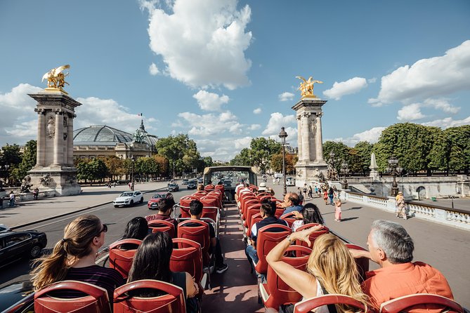 Paris Big Bus Hop-On Hop-Off Tour with the Rick Steves Paris travel Guide Review and with a great value offered by the reduced fees makes Foxity’s service highly attractive among budget-conscious travelers.