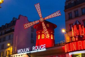 Moulin Rouge Show including Champagne & Transport Review