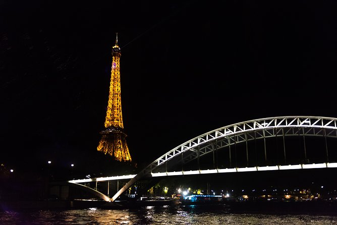 Eiffel Tower Dinner with Seine River Cruise and Moulin Rouge Show Review