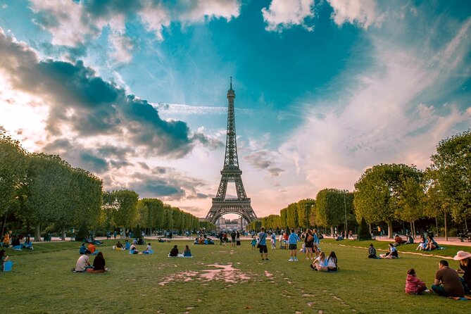 Eiffel Tower Skip the line tour