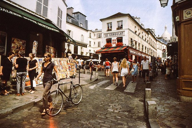 Explore Montmartre like a local - Private walking tour Review