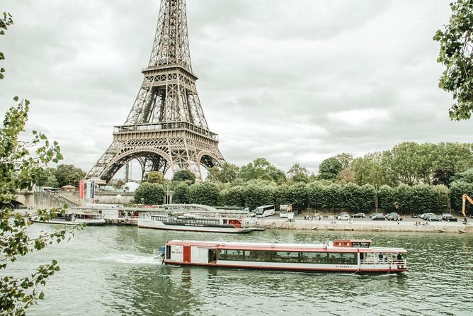 Italian dinner on the river Seine with wonderful view of the Eiffel Tower.