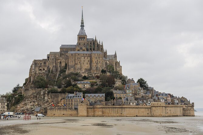 Mont Saint-Michel Small Group Guided Day Trip from Paris with a classic view of the castle