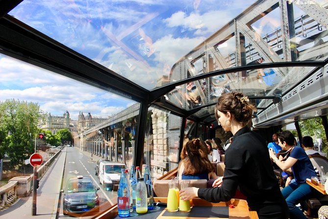 Paris Brunch Experience by Luxury Bus with a panoramic view
