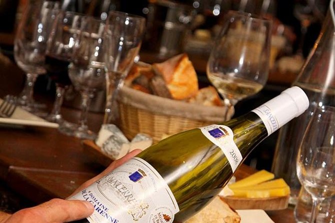 Paris French Wine Tasting 3-Course Dinner with Sommelier with delectable cuisine.