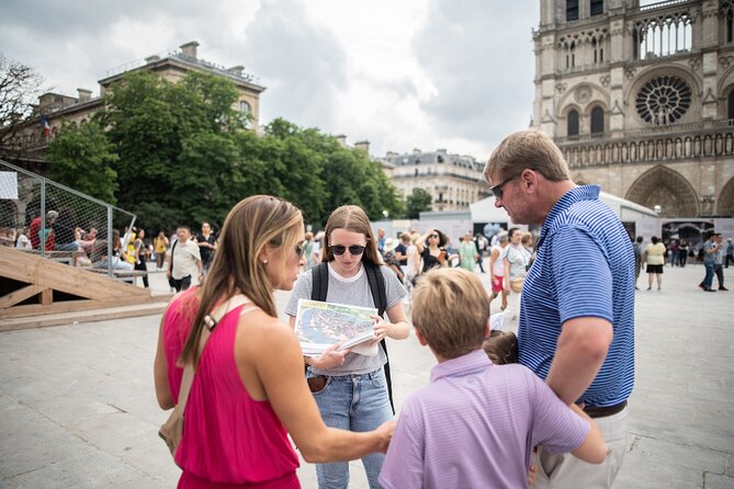 Paris Highlights Private Tour Review with a Wonderful Tour.