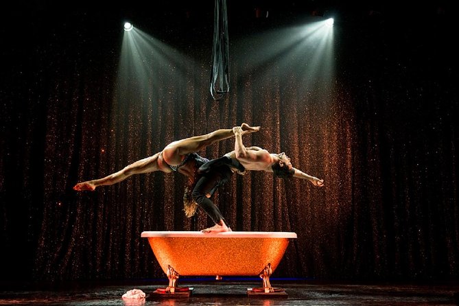 Paris Paradis Latin Cabaret Champagne & Show
