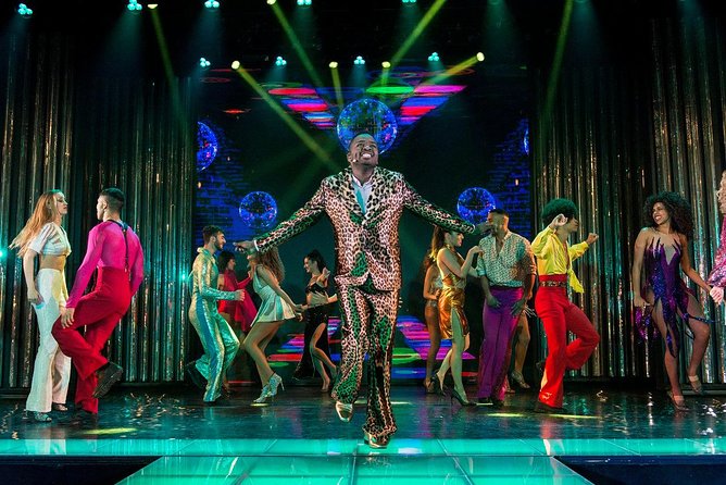 Paris Paradis Latin Cabaret Champagne & Show