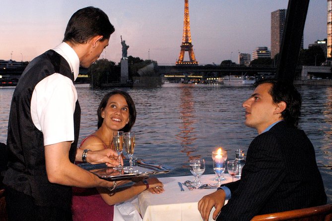 Paris Seine River Gourmet Dinner Cruise Review