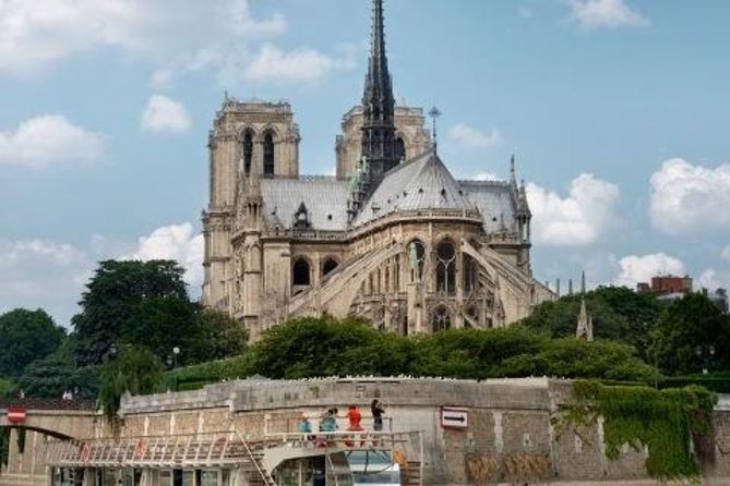 Bateaux Parisiens Seine River Sightseeing Cruise - you'll be treated to stunning views of some of the city's most iconic landmarks, including the Eiffel Tower