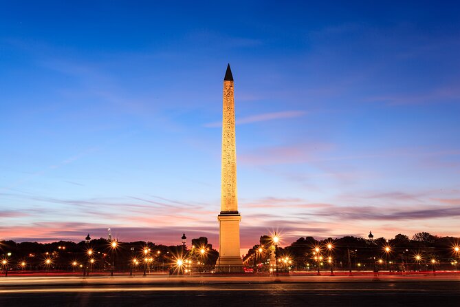 Paris Sightseeing Big Bus Night features Tour Review