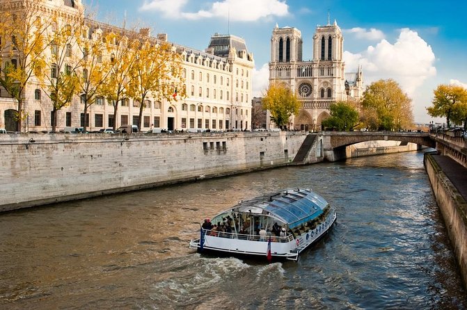 Paris Sightseeing City Tour and Seine River Cruise Review