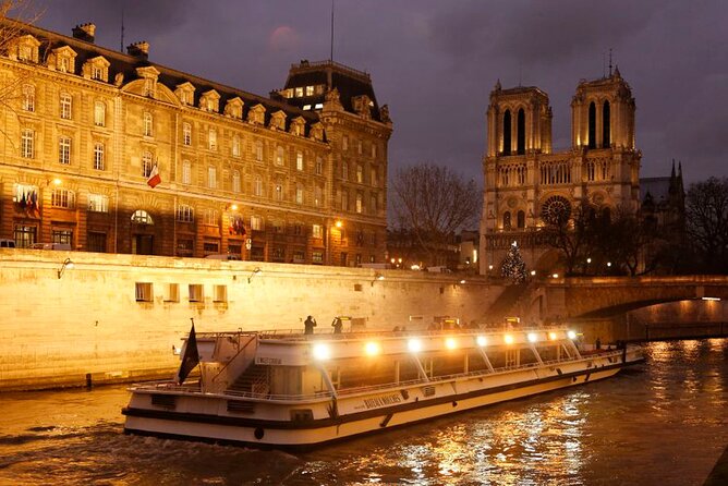 Seine River Paris by Night Sightseeing Sparkling Cruise with Champagne Review of the Beautiful Experience.