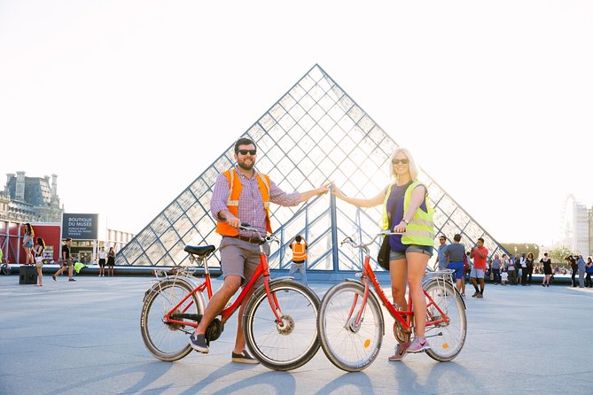 Paris Sightseeing Night Bike Tour with Seine River Cruise Review