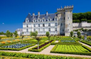 Paris to Loire Valley Castles 2-Day Tour with Admission Fees features a classic view of the castle