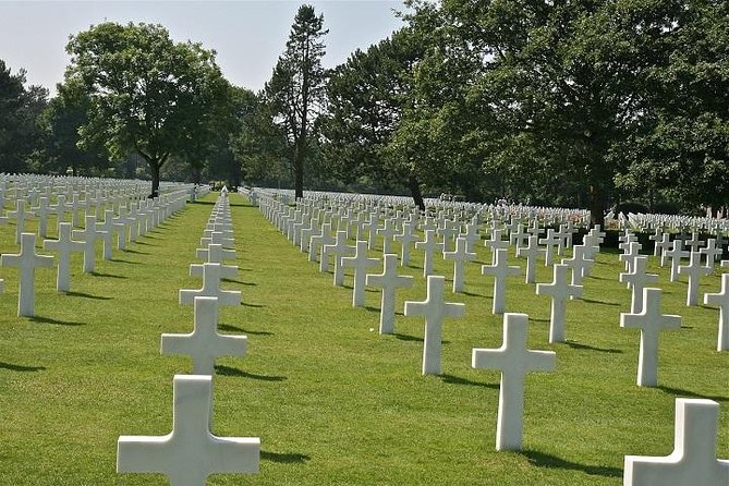Paris to Normandy D-Day Landing Beaches Private Full-Day Trip with the American Cemetery and Memorial
