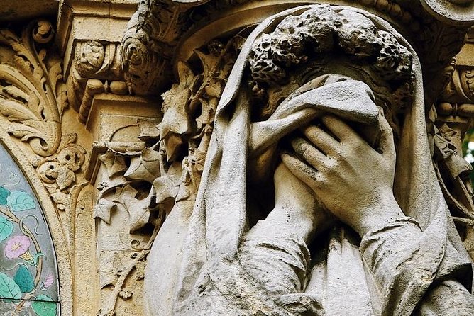 Pere Lachaise Cemetery Guided Walking Tour - Private Tour Review