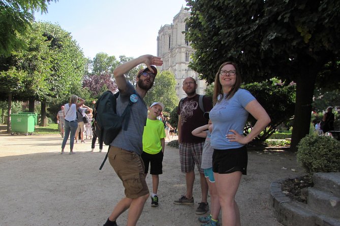 Private History Walking Tour in Paris for Teens & Family