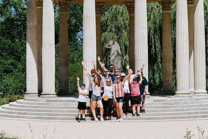 Versailles Markets and Gardens Full-Day Bike Tour from Paris with a guided tour of the famous gardens, with intricate details of the architecture to the beautiful landscapes, visitors can capture the essence of Versailles through their lenses.
